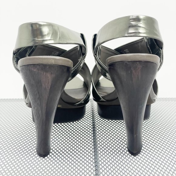 BCBGMAXAZRIA Wood Heel Charcoal Size 7 - Picture 5 of 7